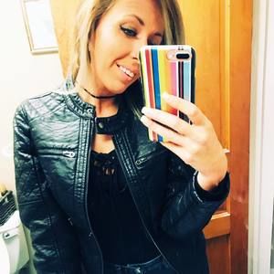 Meet your Posher, Cassandra